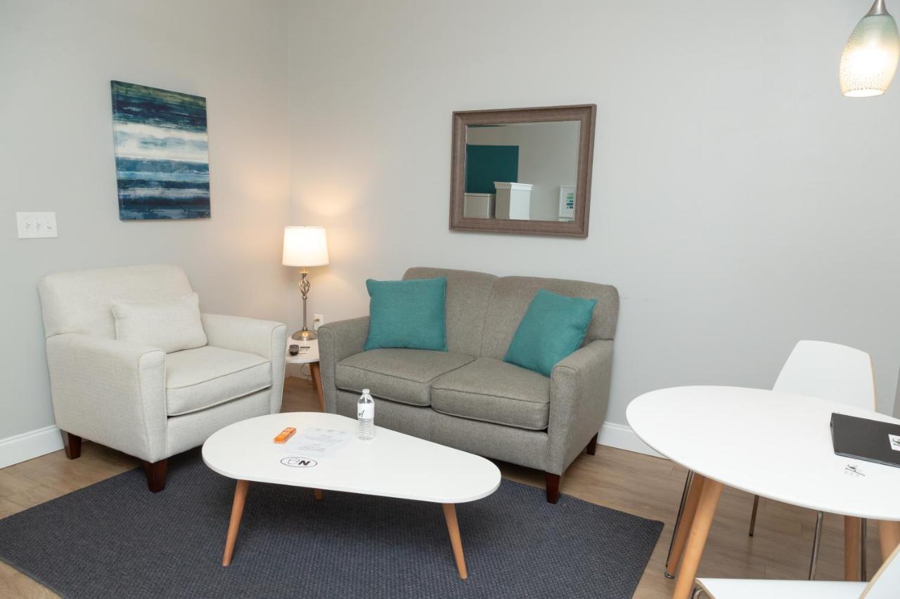 The Acorn Suites メバネ エクステリア 写真